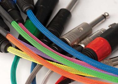 kaufen Feuerbeständiges HAUSTIER dehnbares umsponnenes Sleeving Halogen frei für Kabelbaum on-line-Fertigung